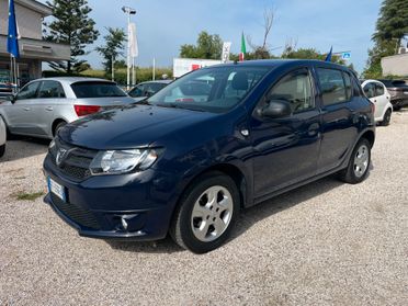 Dacia Sandero 0.9 TCe 12V T-GPL 90 Start&Stop SS Lauréate Family