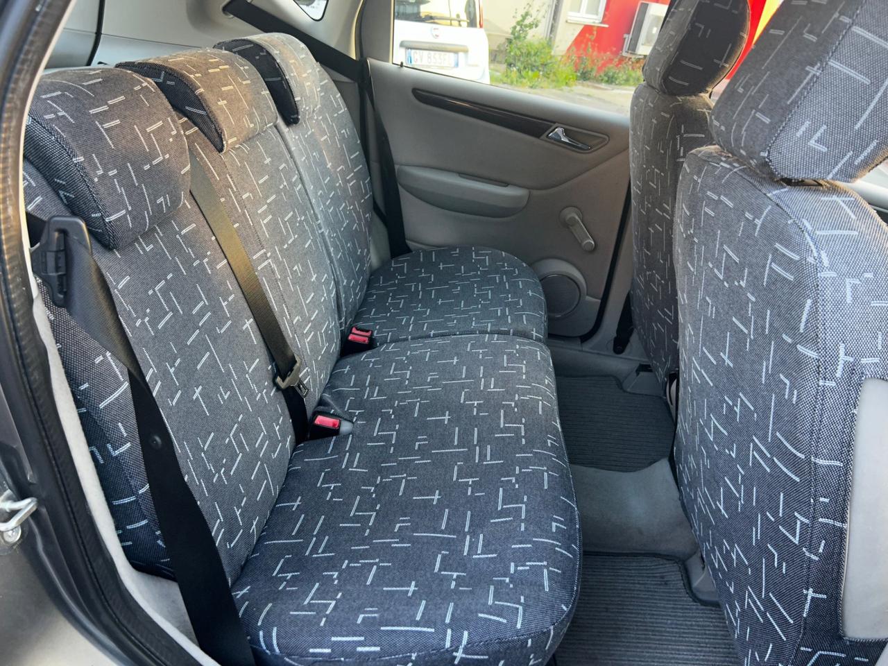Mercedes-benz A 160 BlueEFFICIENCY Special Edition