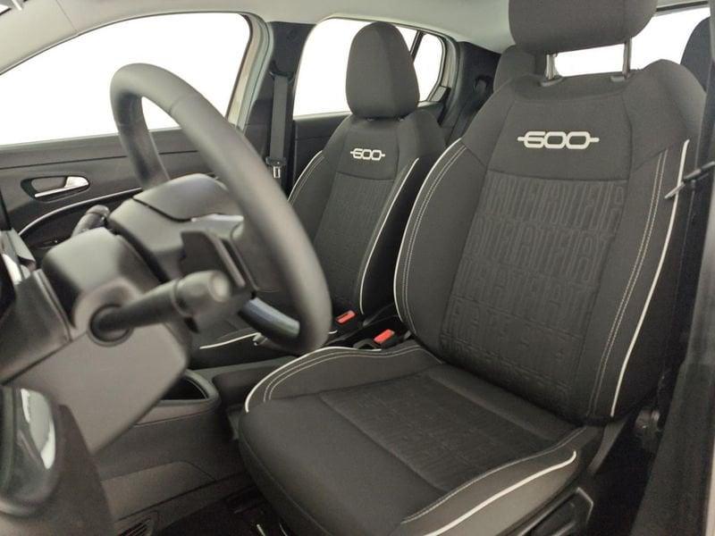 FIAT 600 Hybrid 110 CV DCT MHEV