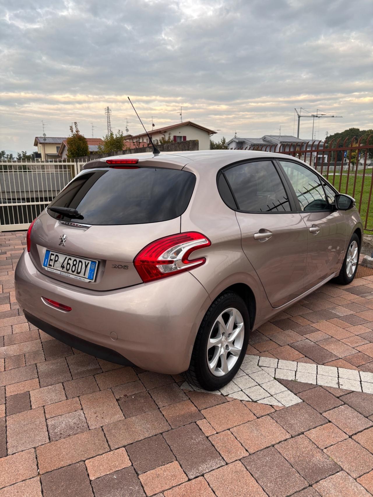 Peugeot 208 1.2 VTi 82 CV 5 porte Active