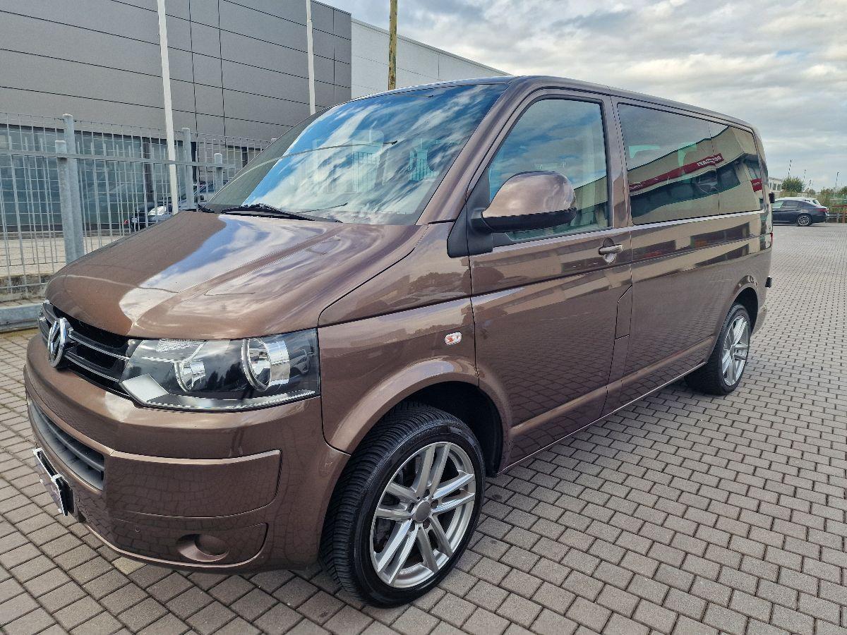 VOLKSWAGEN - Caravelle T5 4MOTION 8 POSTI