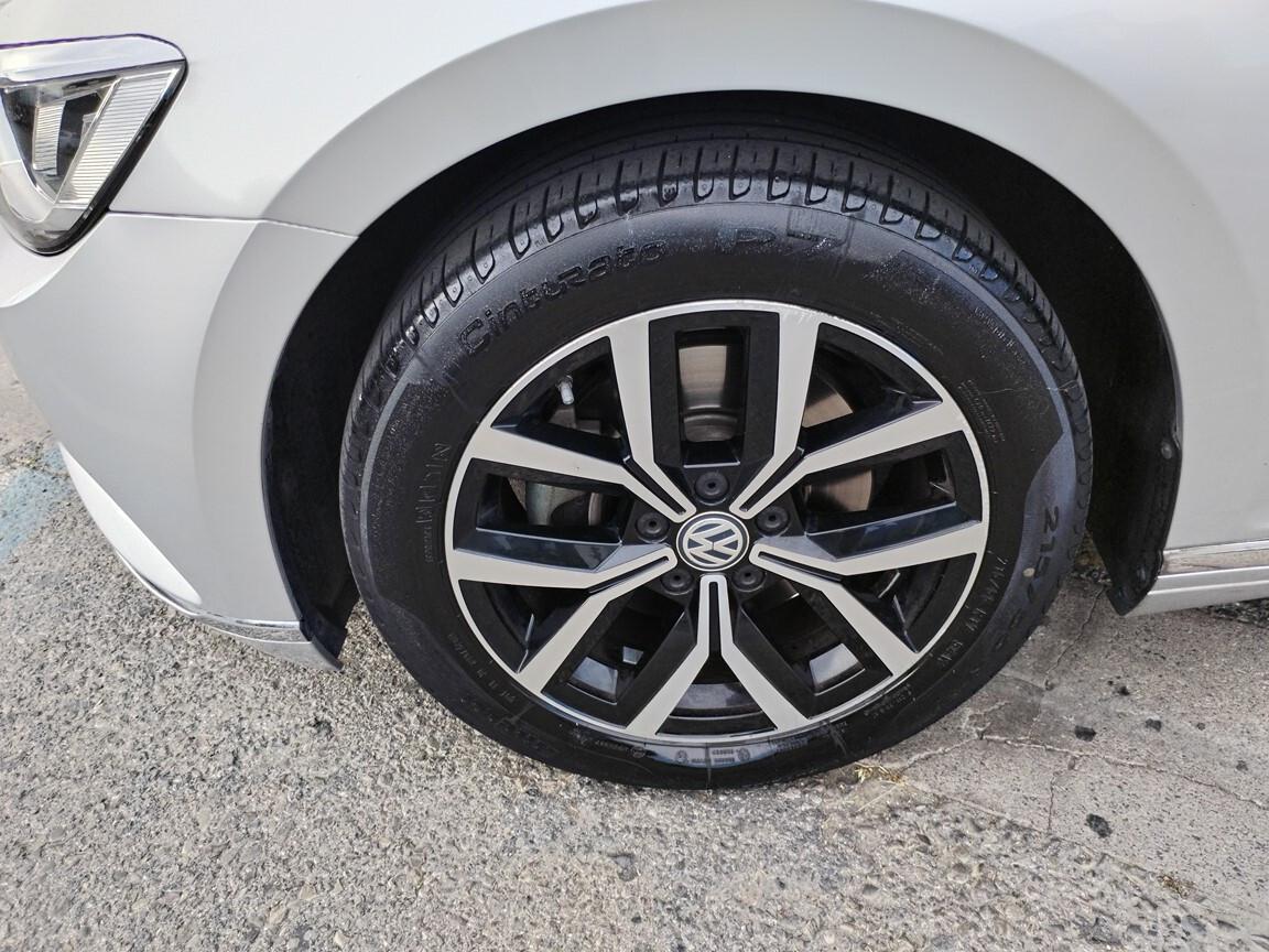 Volkswagen Passat SW 2.0 TDI Highline 10/2016 KM122000 UNIPRO MANUALE FULL SERVICE VW