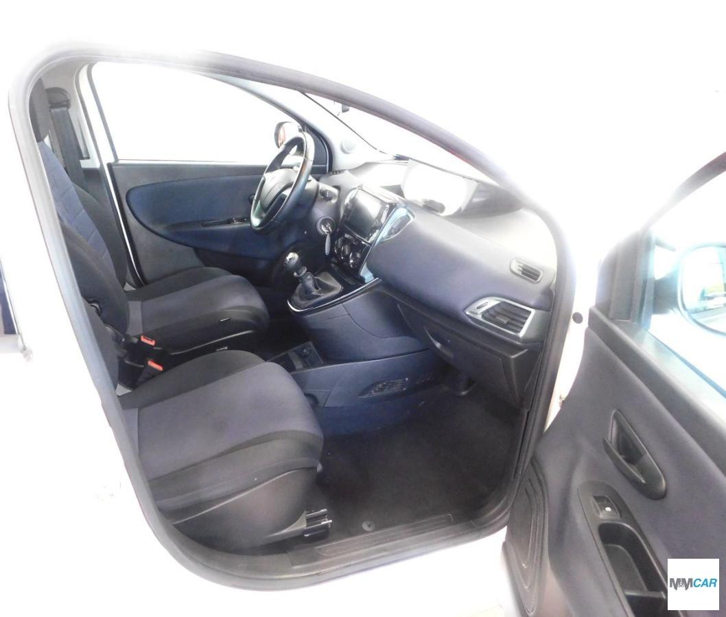 LANCIA - Ypsilon - 1.0 FireFly 5p.S&S Hybryd Gold
