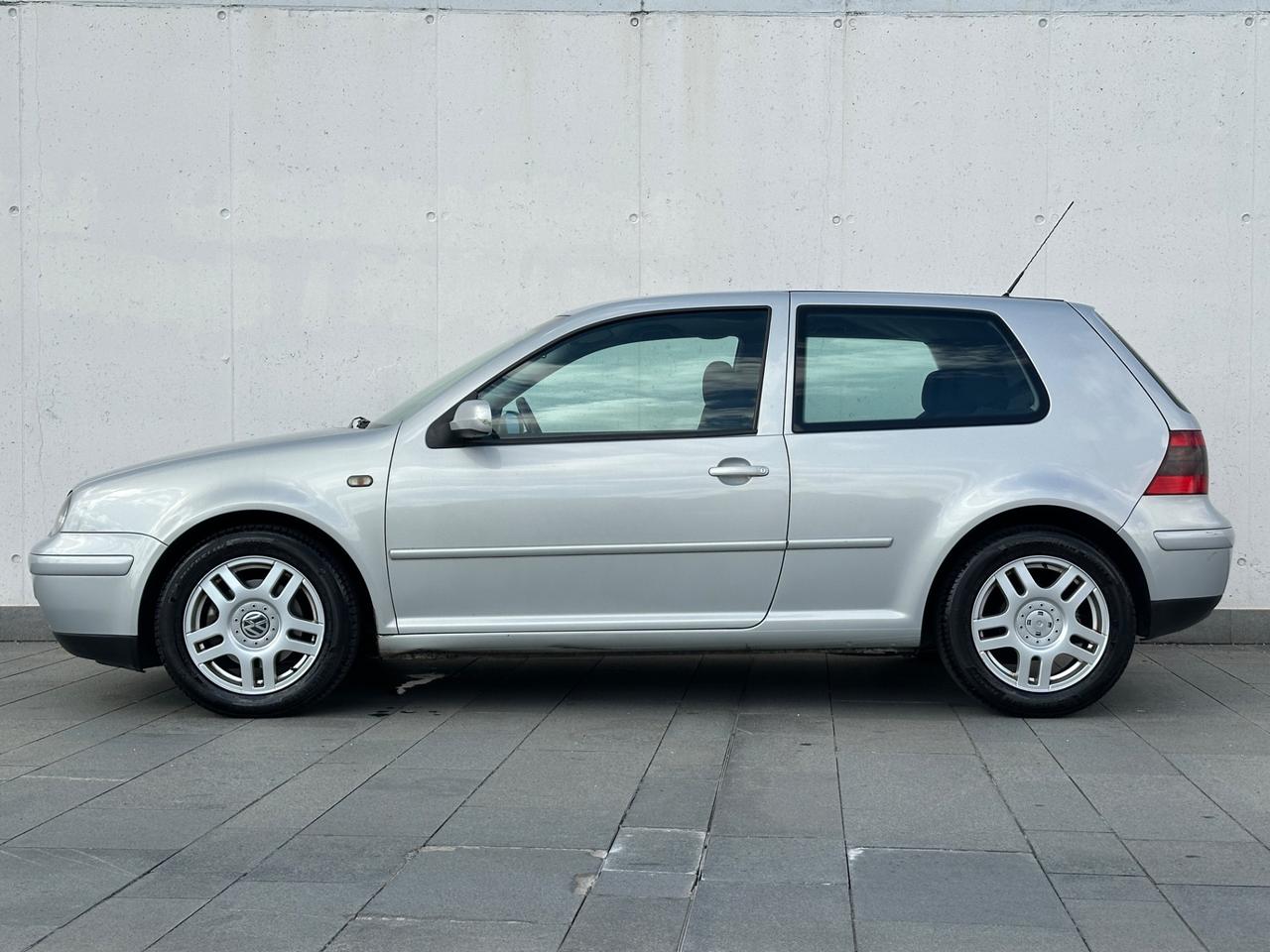 Volkswagen Golf GTI 1.8 turbo 20V cat 3p.