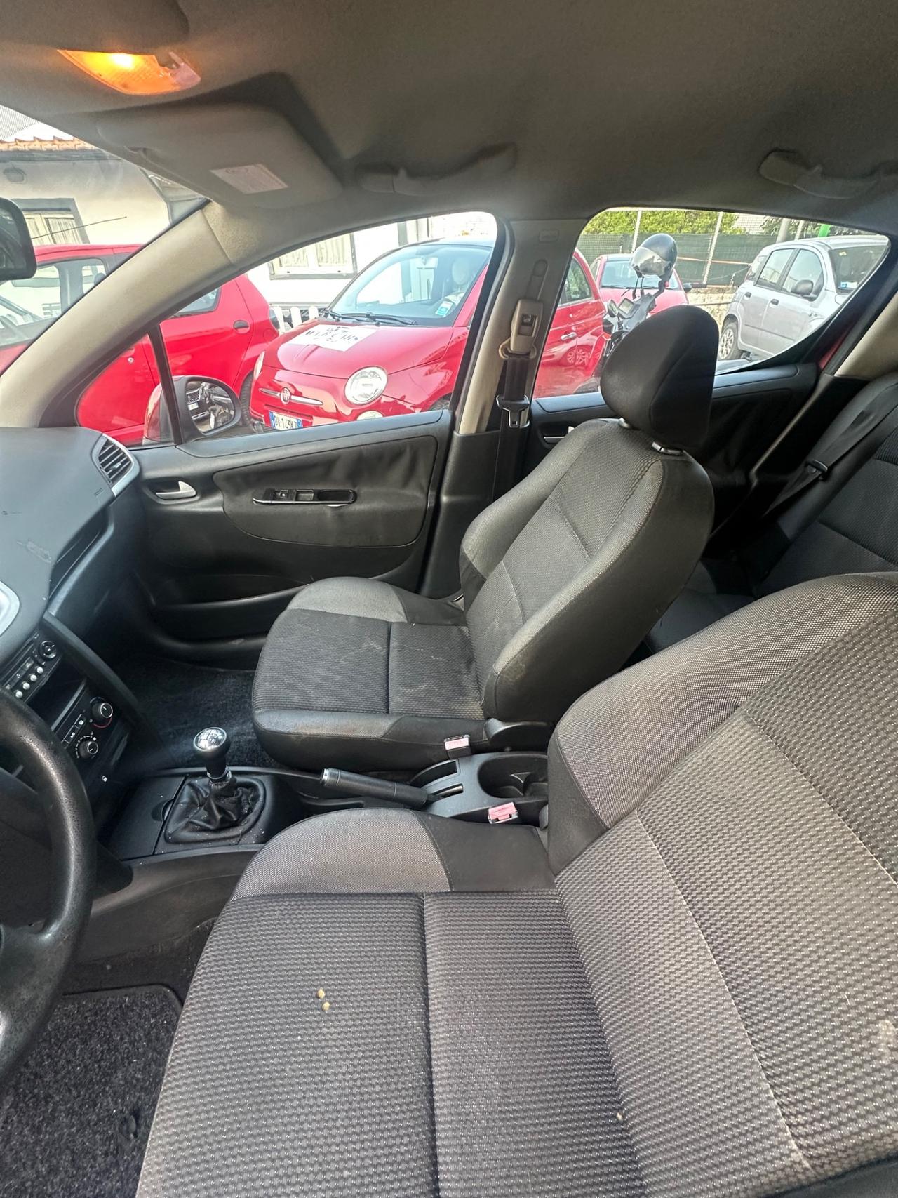 Peugeot 207 1.4 HDi 70CV FAP 5p. XS