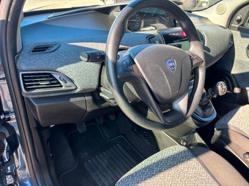 Lancia Ypsilon Ypsilon 1.0 FireFly 5 porte S&S Hybrid Silver