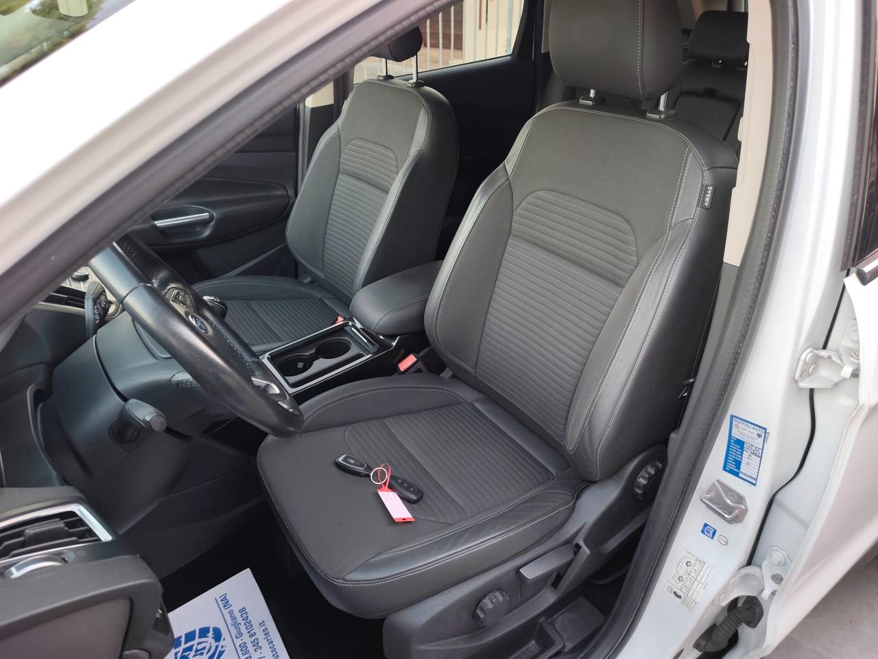 Ford Kuga 1.5 TDCI 120 CV Titanium