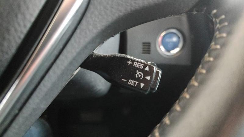 Toyota Auris 1.8 Hybrid Active