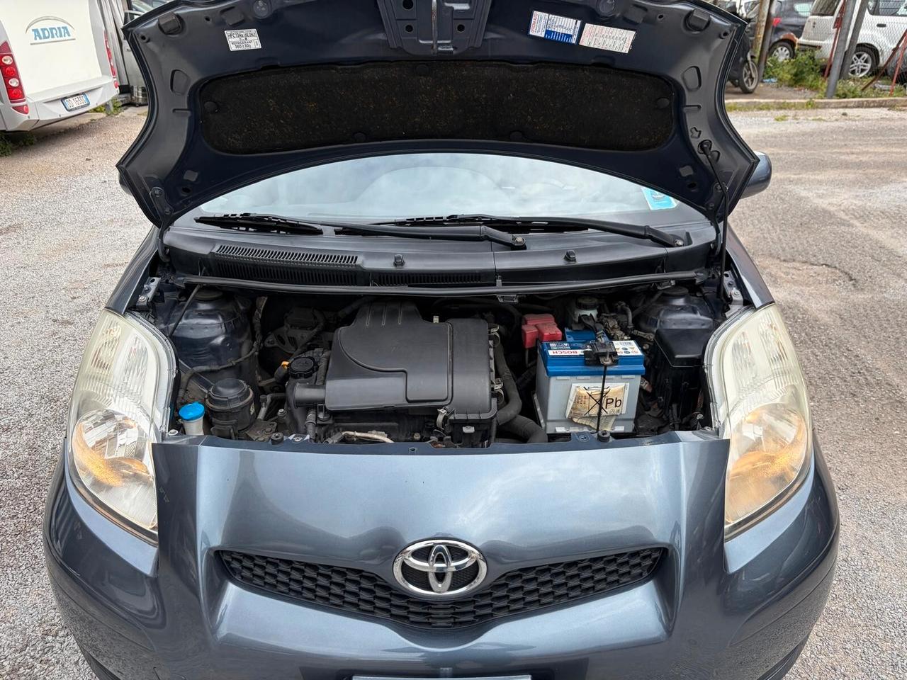 Toyota Yaris 1.0 5 porte Now 12 MESI DI GARANZIA