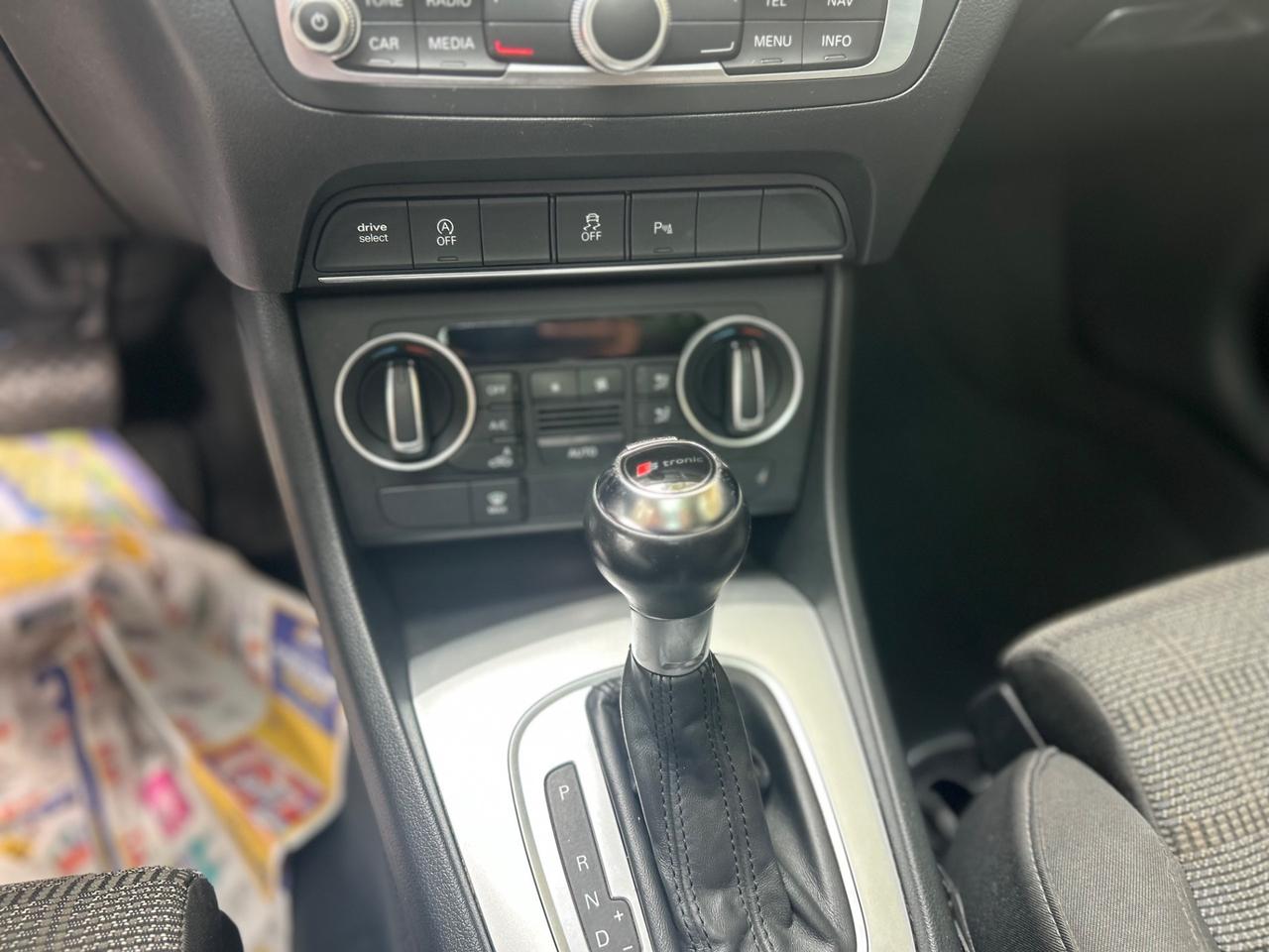 Audi Q3 2.0 TDI 150 CV Sport tetto apribile