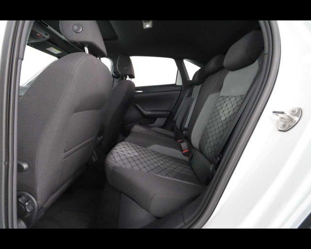 VOLKSWAGEN Taigo 1.0 TSI 110 CV DSG R-Line
