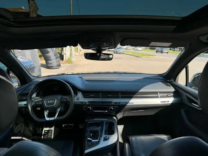 Audi Q7 50 TDI quattro tiptronic Business Plus