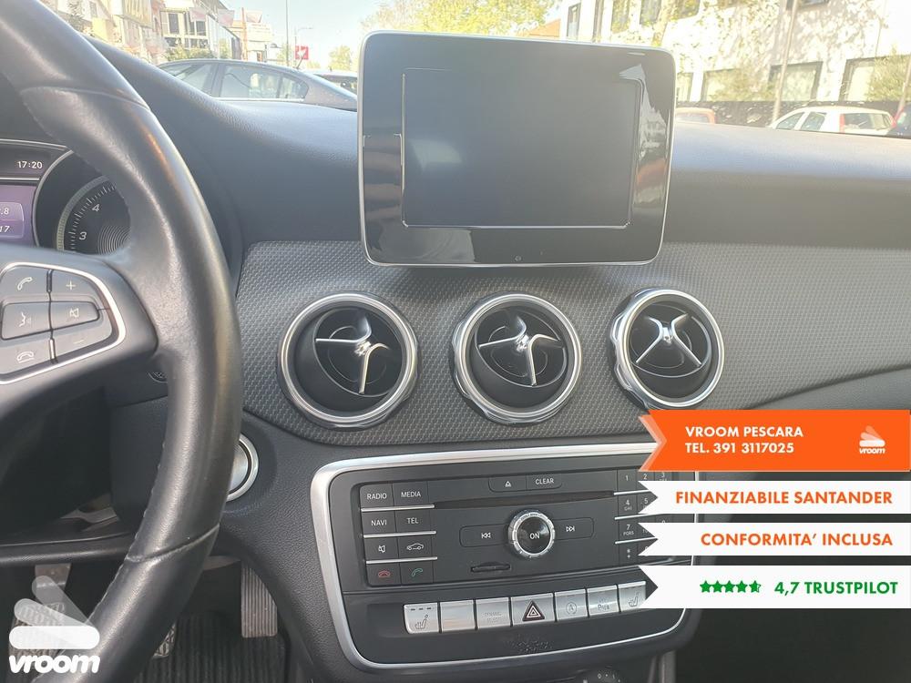 MERCEDES GLA 180 PREMIUM
