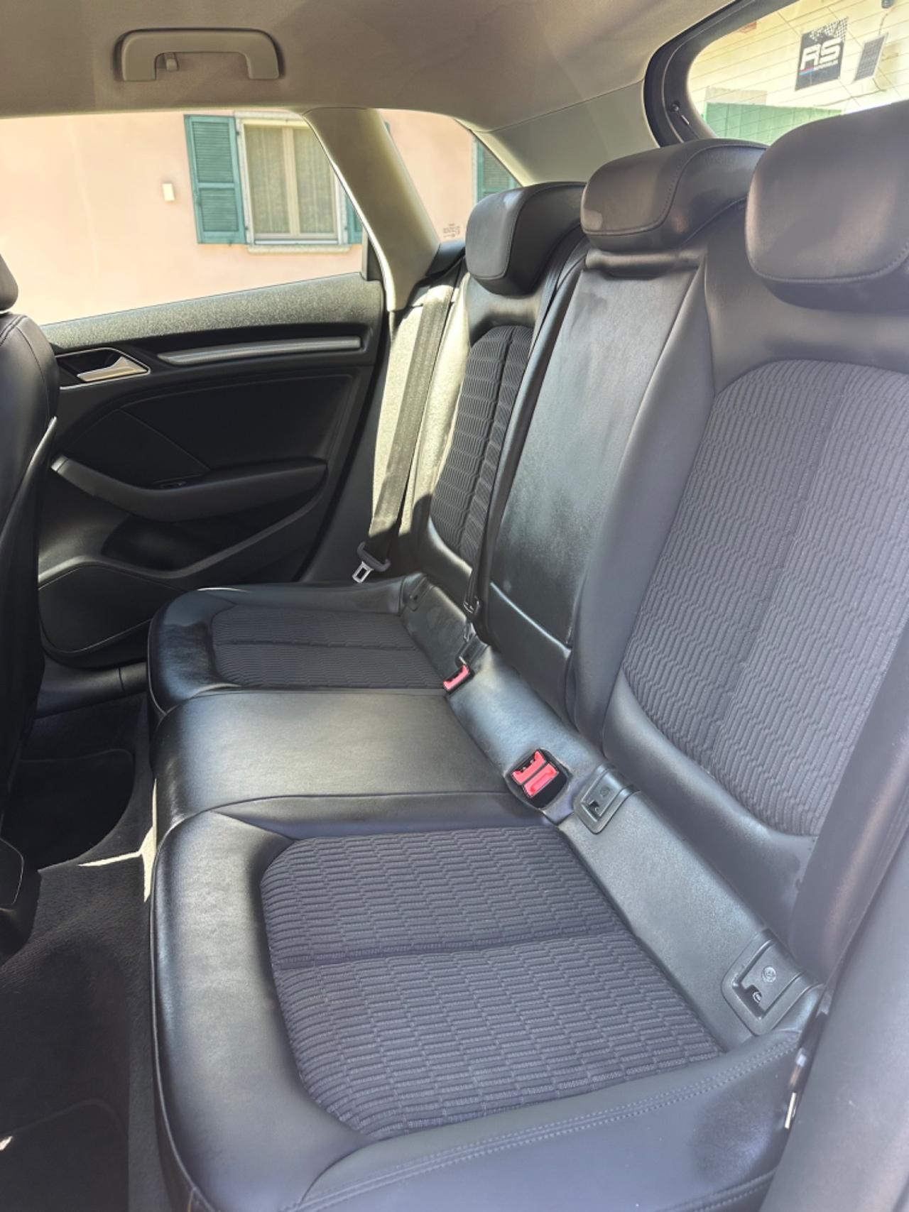 Audi A3 1.6 TDI SLINE KMCERT GARANZ UNICOPR