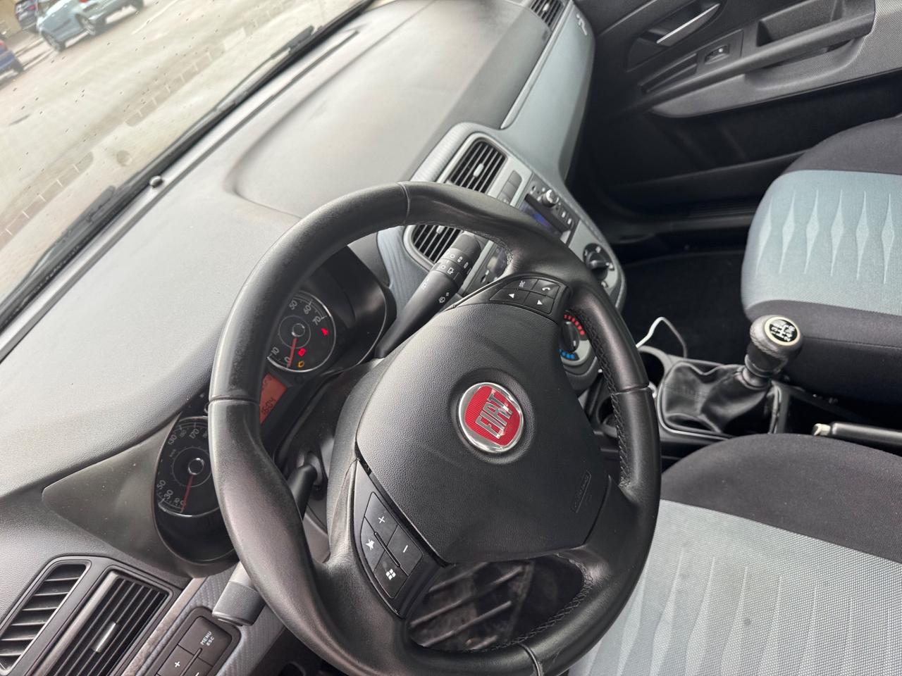 Fiat Grande Punto 1.4 GPL Neopatentato