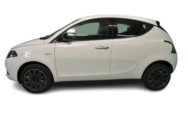 LANCIA New Ypsilon - MY23 1.0 FireFly 70 CV Start&Stop Hybrid GOLD