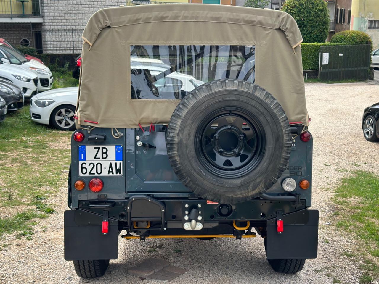 Land Rover DEFENDER 90 2.5 TD300 EX UN SOFT-TOP