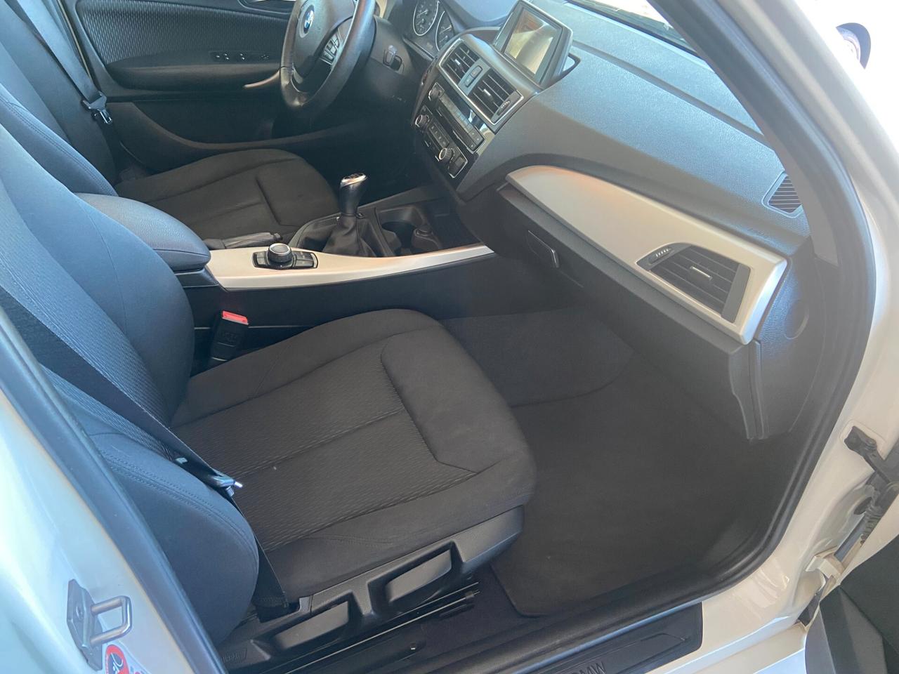 Bmw 116 116d 5p. Urban