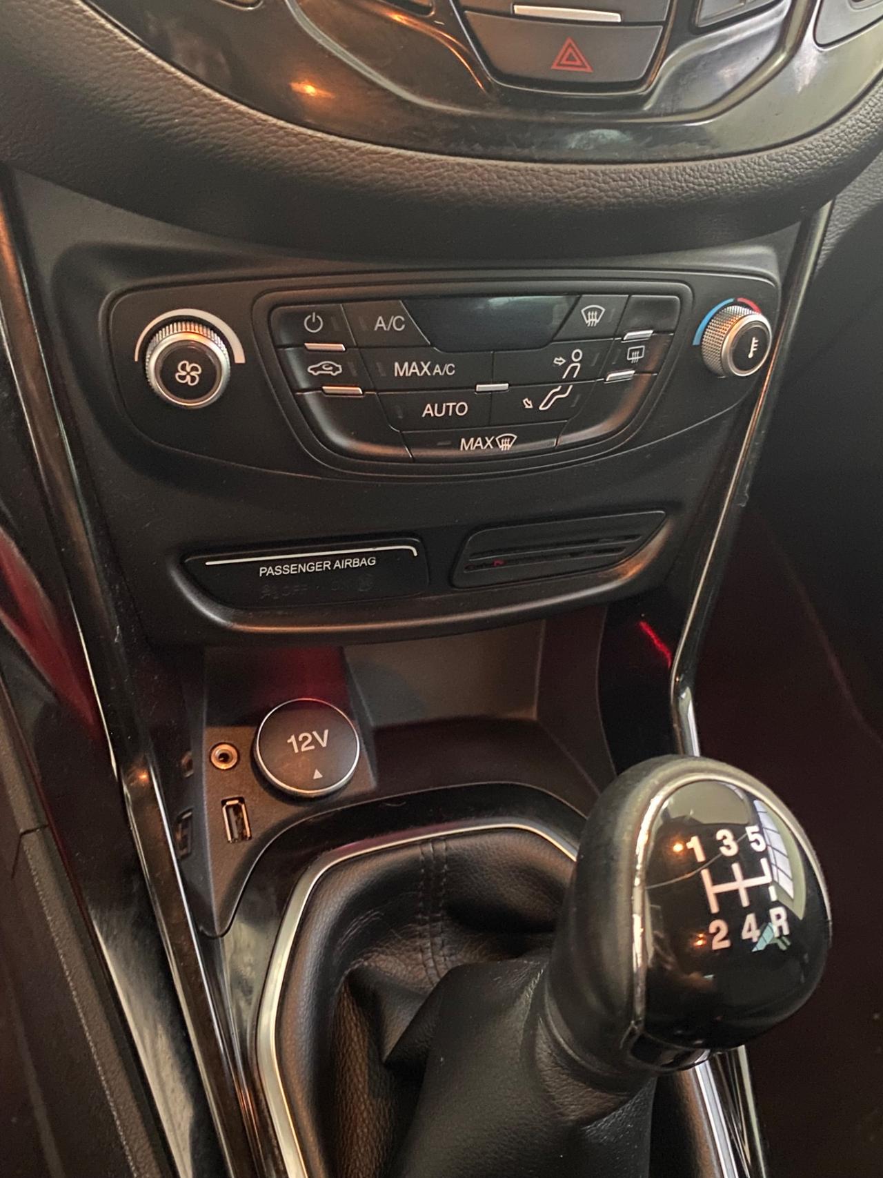 Ford B-Max BUSINESS TITANIUM