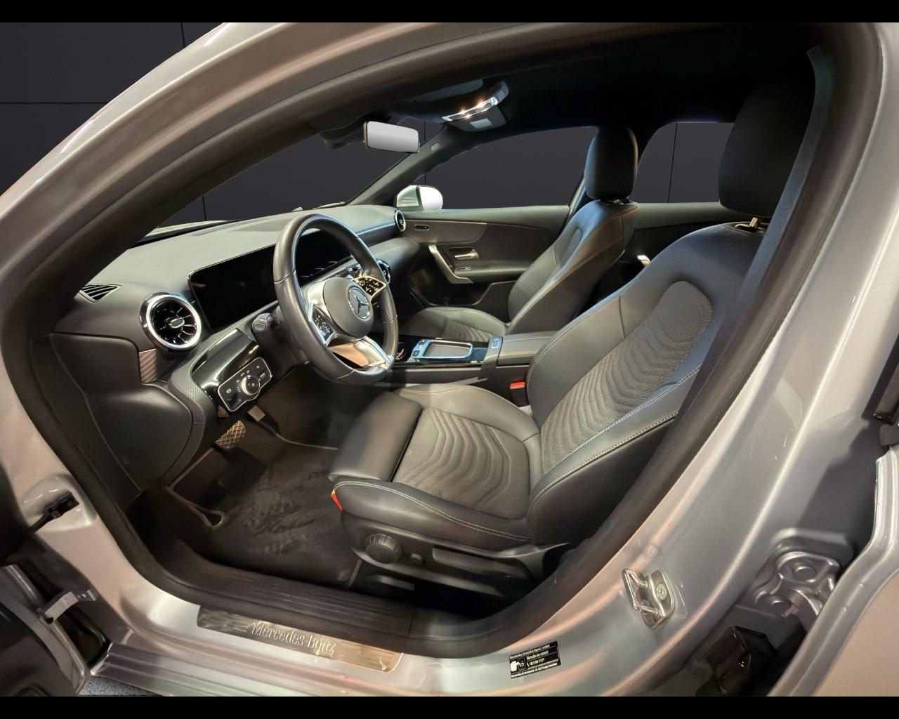 Mercedes-Benz A 180D Automatic Advanced