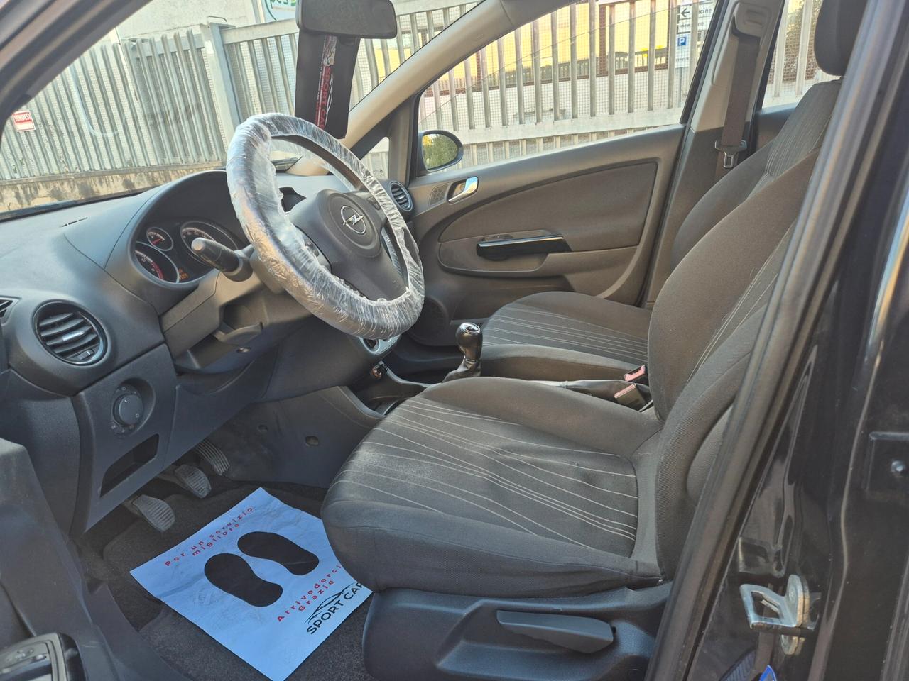 Opel Corsa 1.2 5 porte Club