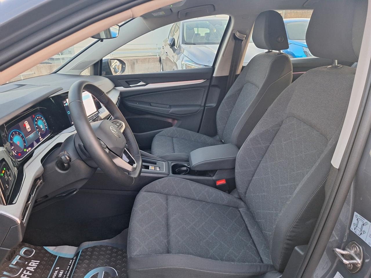 Volkswagen Golf 1.0 eTSI EVO DSG Life