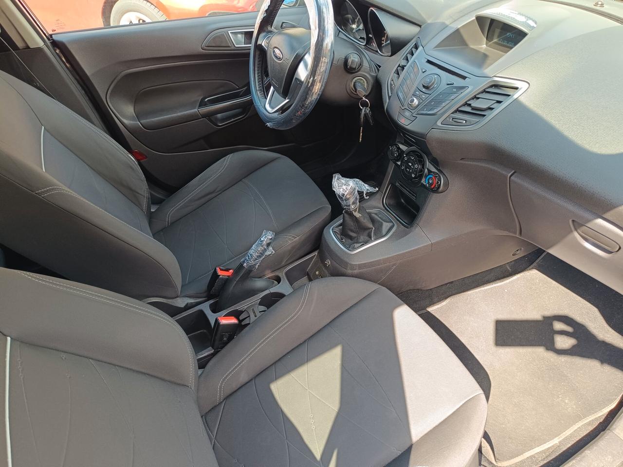 Ford Fiesta 1.5 TDCi 75CV 5 porte Business