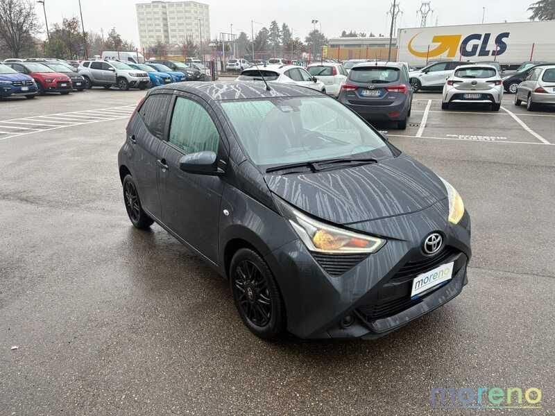 Toyota Aygo 1.0 72 CV x-play