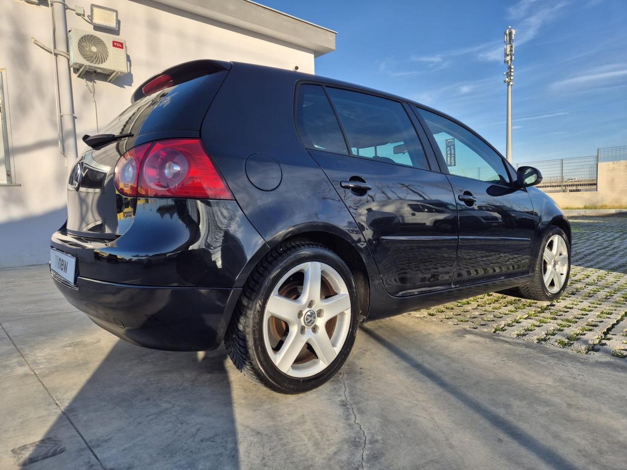 Volkswagen Golf 1.9 TDI DPF 5p. DSG GT Sport