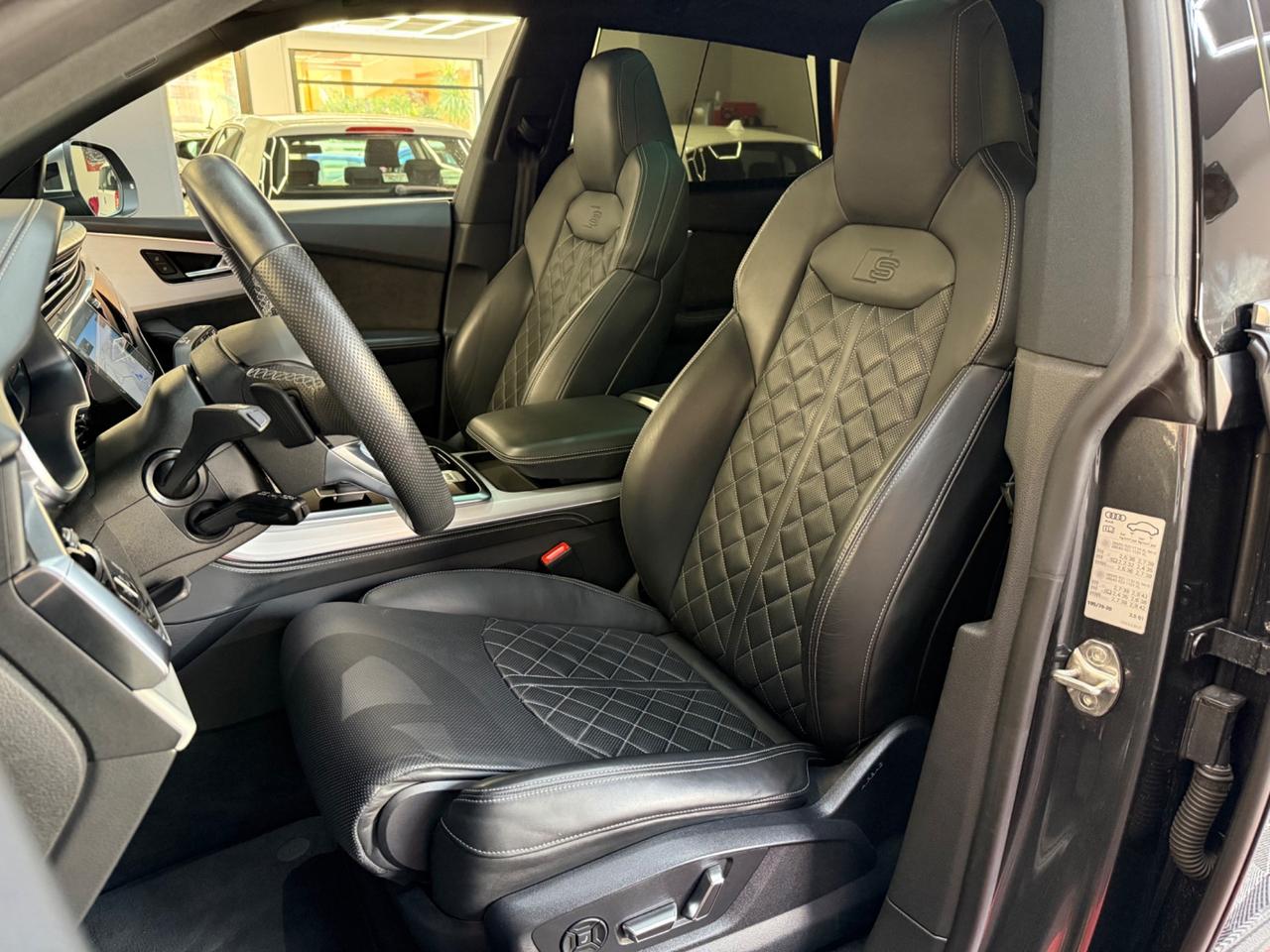 Audi SQ8 4.0 TFSI quattro sport attitude - FABIANOAUTO