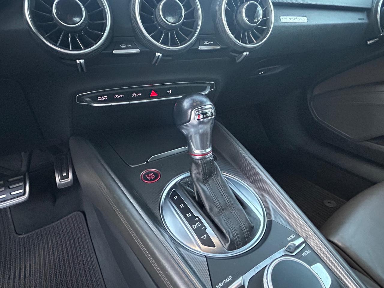 Audi TT TTS Coupé 2.0 TFSI 310 CV quattro S tronic