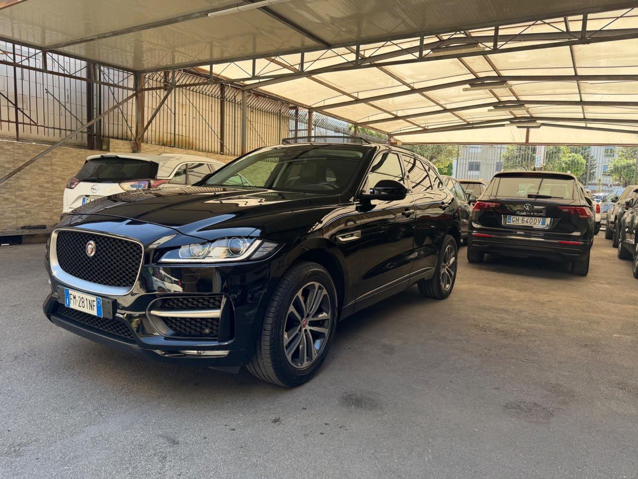 Jaguar F-Pace 2.0 D 180 CV R-Sport 2018