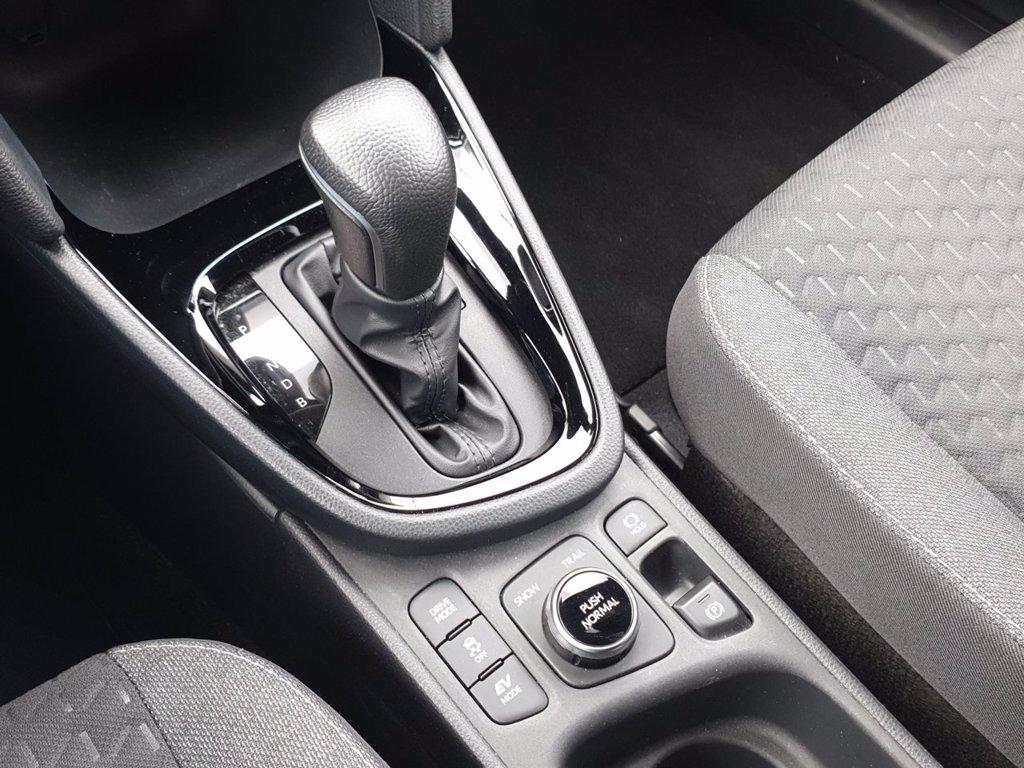 TOYOTA Yaris cross 1.5h trend awd-i 116cv e-cvt del 2025