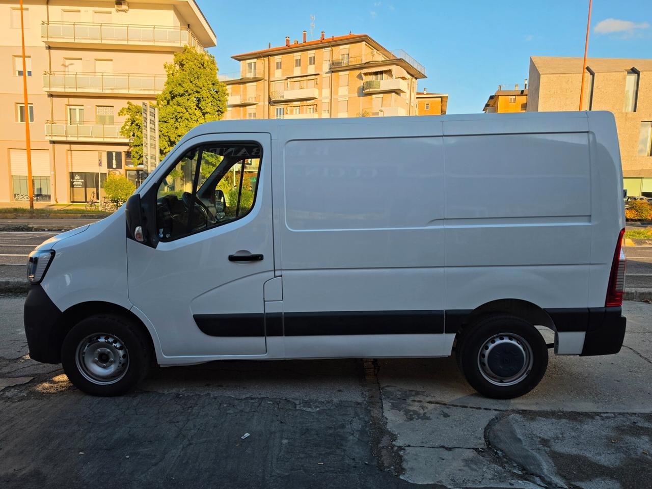 Renault Master T35 2.3 dCi 130 TP PM Cabinato Ice