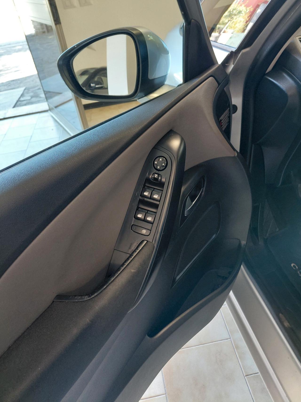 CITROEN C4 PICASSO ANNO 2013 DS 1.6 ADATTA NEOPATENTATI KM 153 MILA