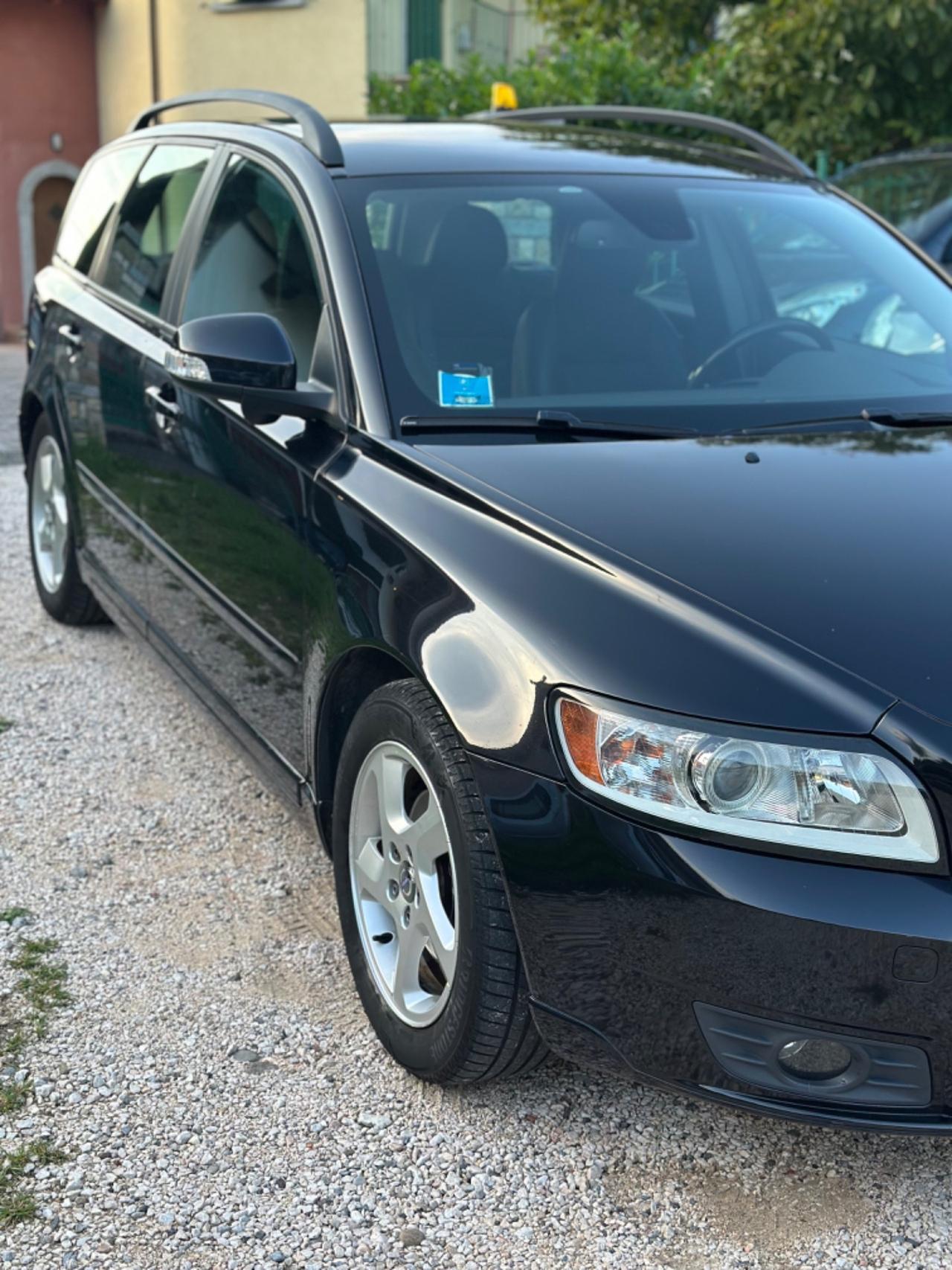Volvo V50 D2 POLAR UNICOPR KMCERT