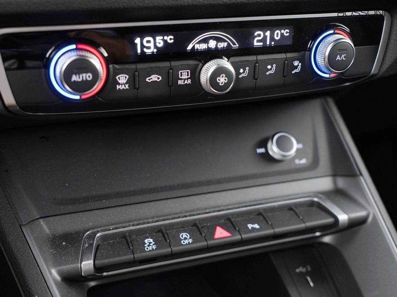 Audi Q3 35 2.0 tdi s line edition s tronic