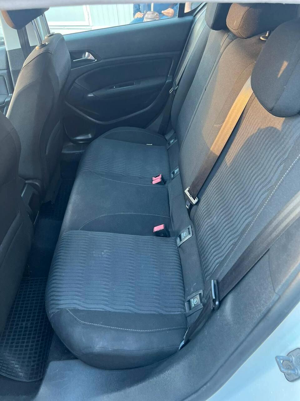 Peugeot 308 1.6 e-HDi 115 CV Stop&Start Allure