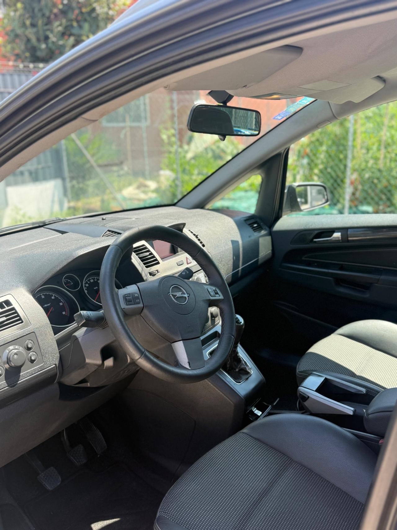 Opel Zafira 1.9 CDTI 120CV Cosmo 7 POSTI
