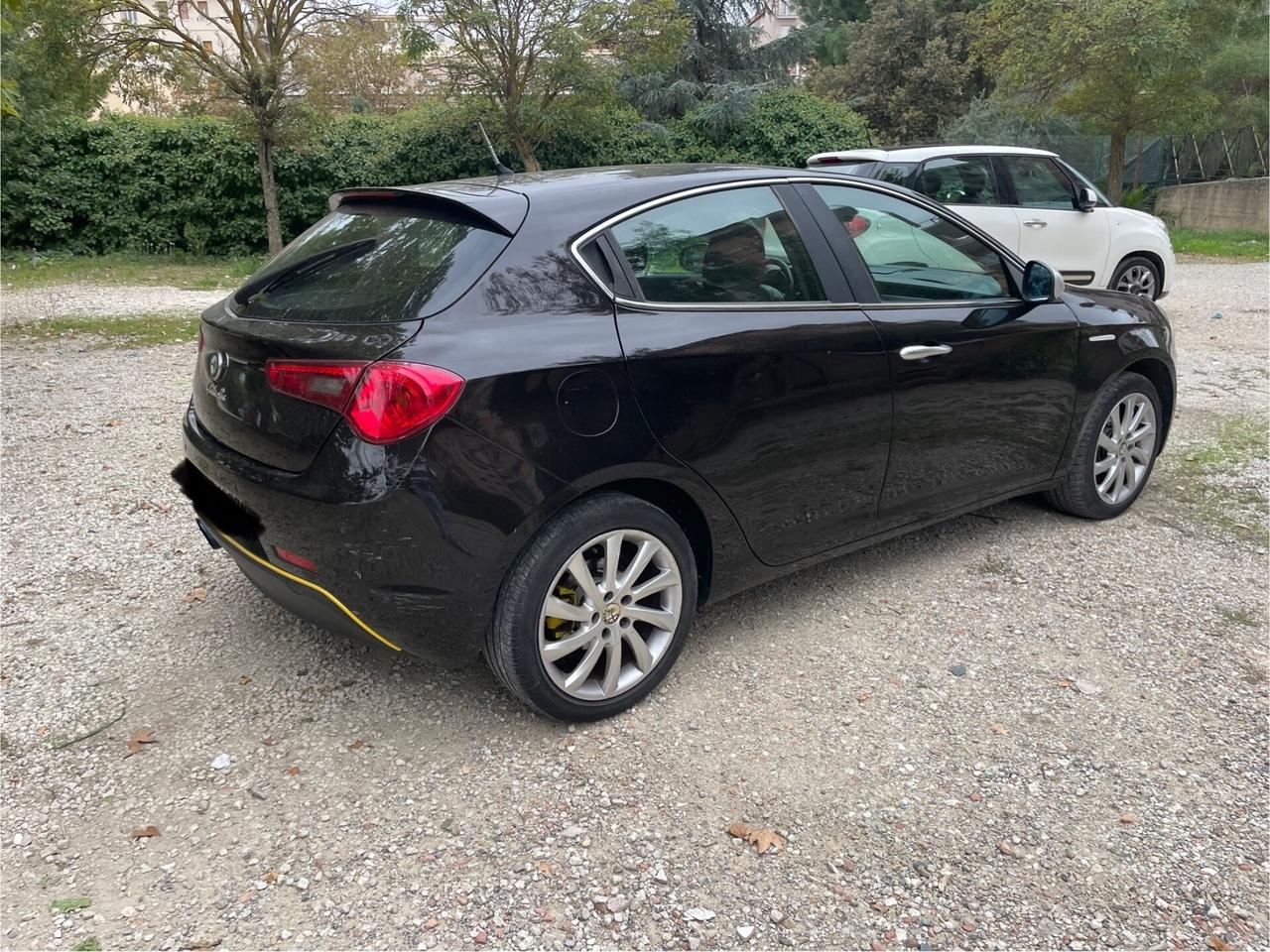 Alfa Romeo Giulietta 1.6 JTDm-2 105 CV Distinctive