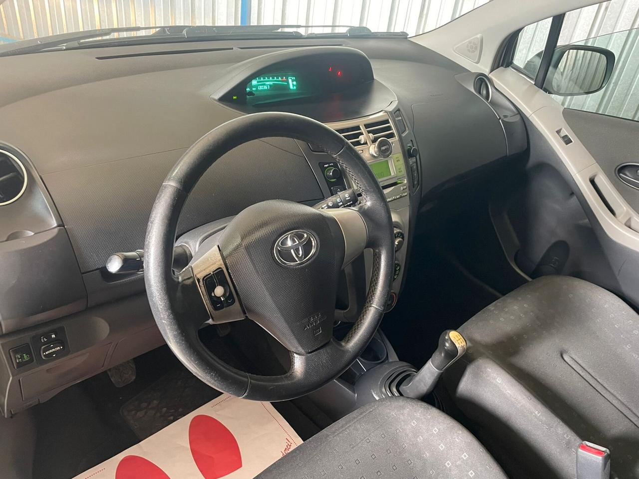 TOYOTA YARIS 1.0 - NEOPATENTATI