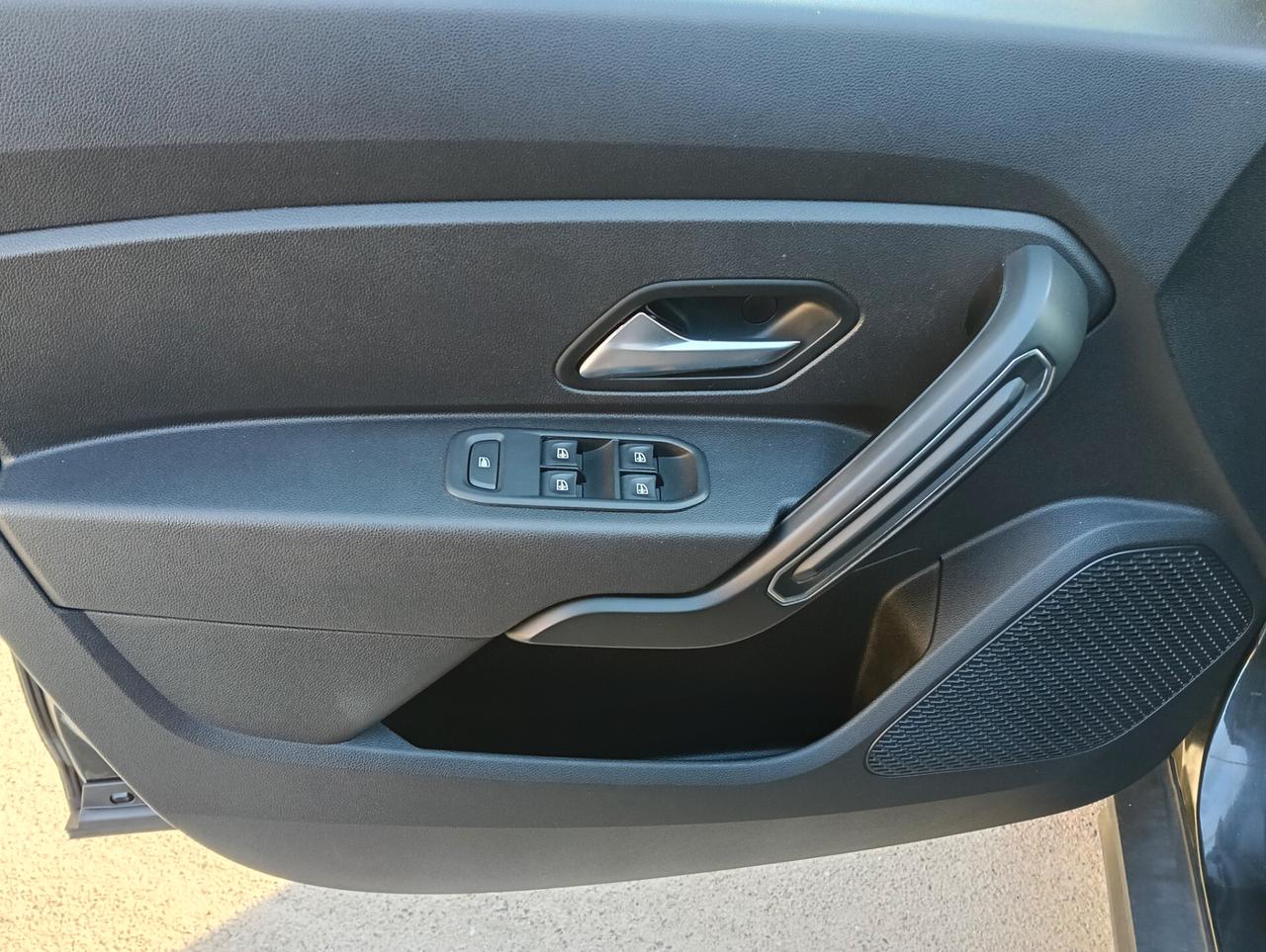 Dacia Duster 1.6 SCe GPL 4x2 Techroad