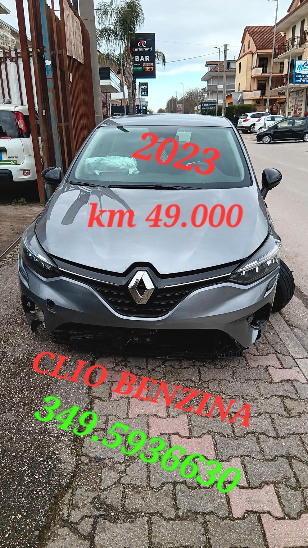 Renault Clio incidentata sinistrata mondialcars 023