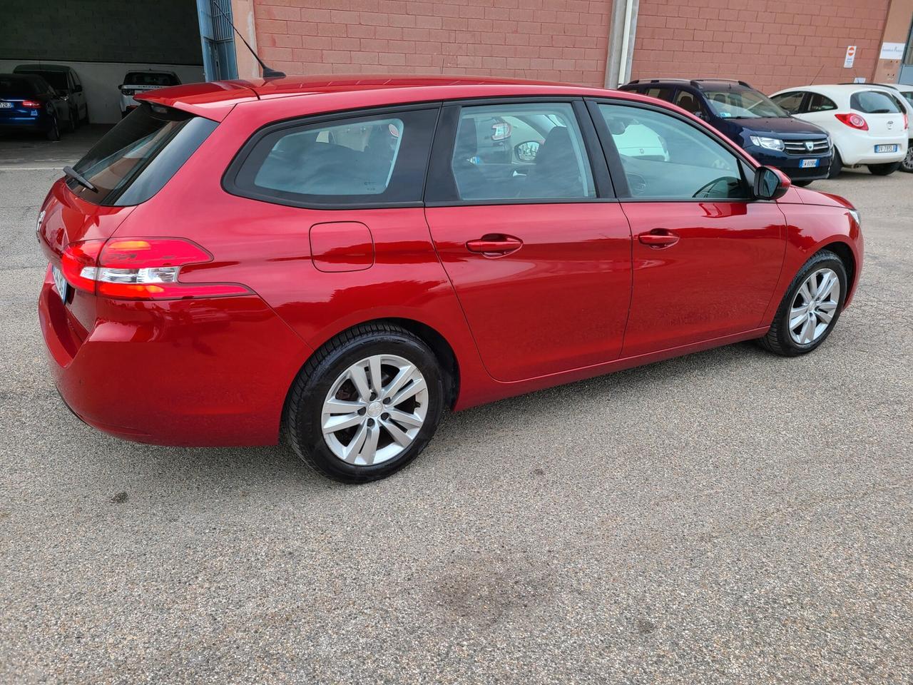 Peugeot 308 diesel 1.6 cilindrata anno 2020 euro6