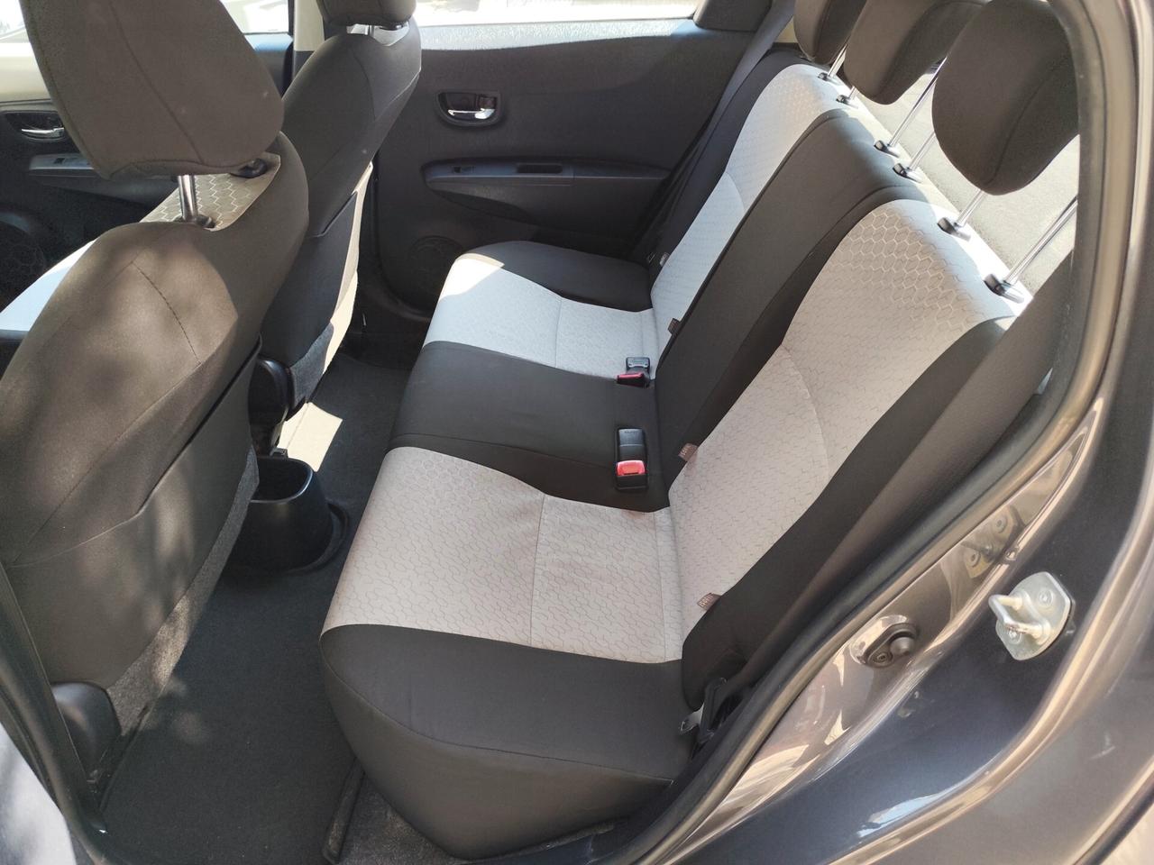 Toyota Yaris 1.4 D-4D 90CV DIESEL NAVI