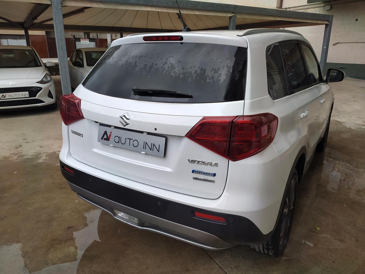 Suzuki Vitara hybrid TOP 4X4 (super economica)