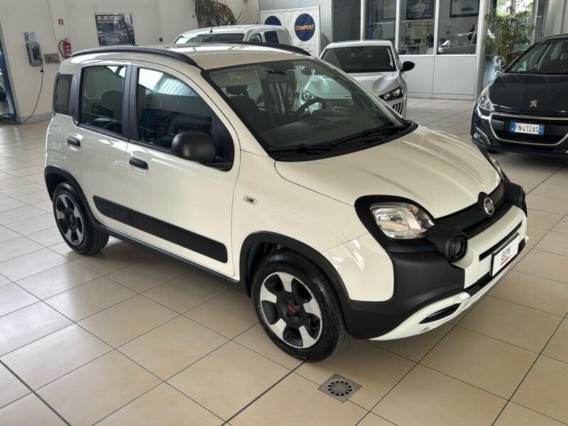 FIAT Panda Hybrid 1.0 70cv S&S Hybrid E6d-T City Cross