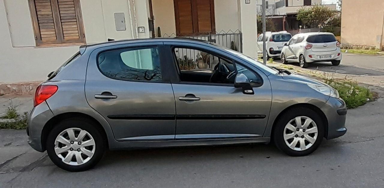 Peugeot 207 1.4 8V 75CV 5p. Energie Sport ECO GPL