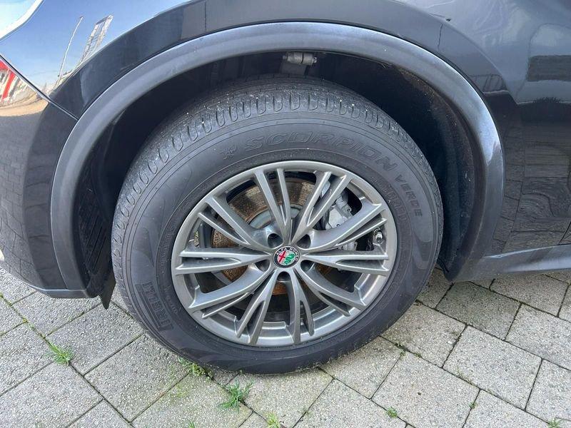 Alfa Romeo Stelvio 2.2 t Business Q4 210cv auto my19