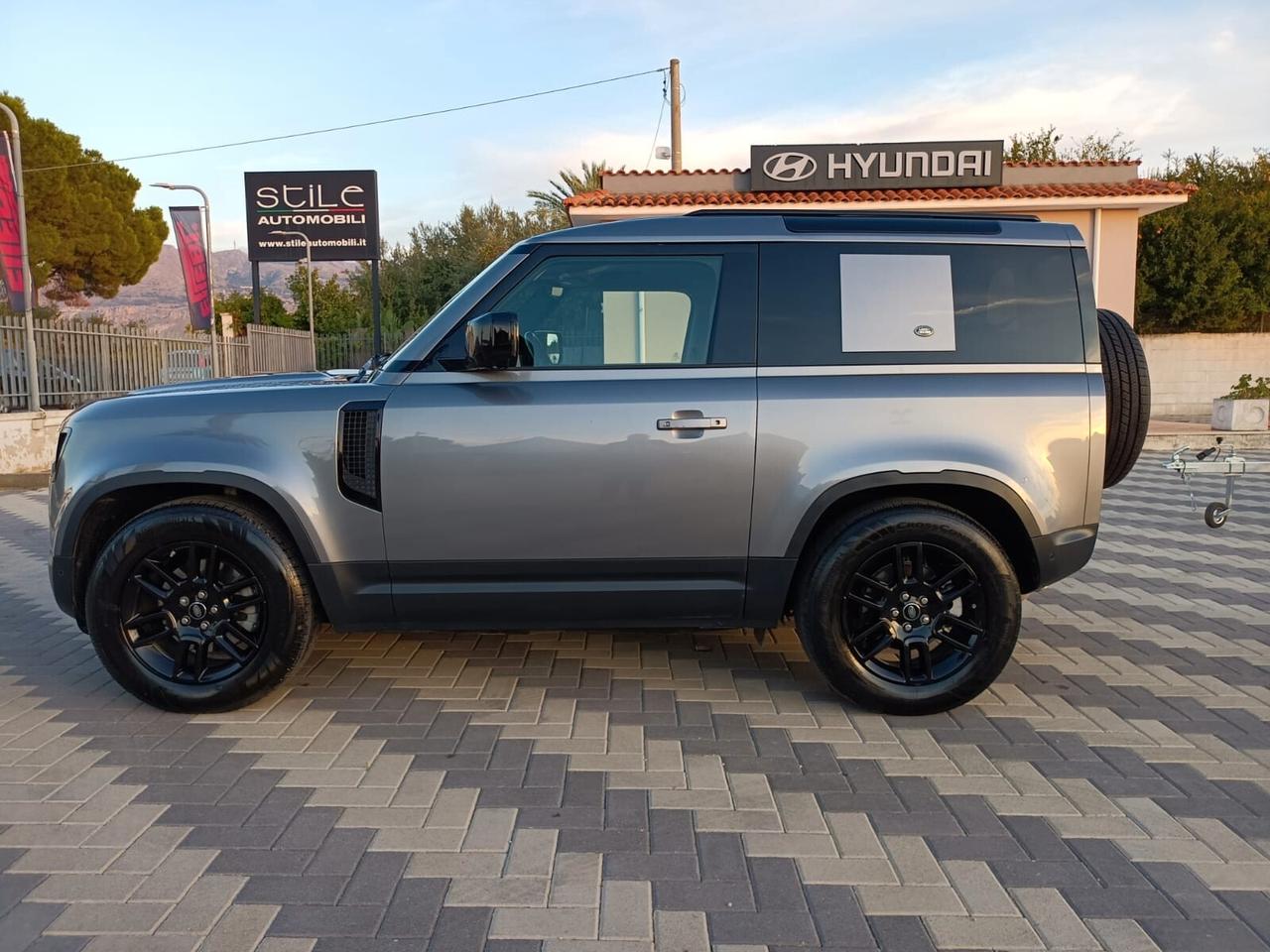 Land Rover Defender 90 3.0D I6 200 CV AWD Auto